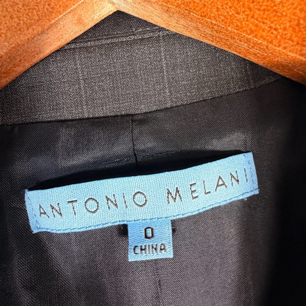Antonio Melani Black Check tailored Blazer Women’s Size 0 business classic - Picture 7 of 7